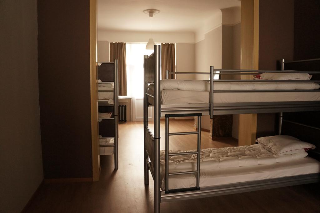 Es Hostel Saint-Gilles Buitenkant foto