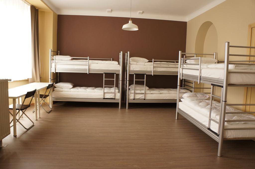 Es Hostel Saint-Gilles Buitenkant foto