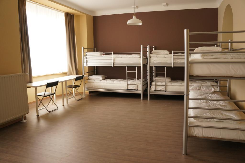 Es Hostel Saint-Gilles Buitenkant foto