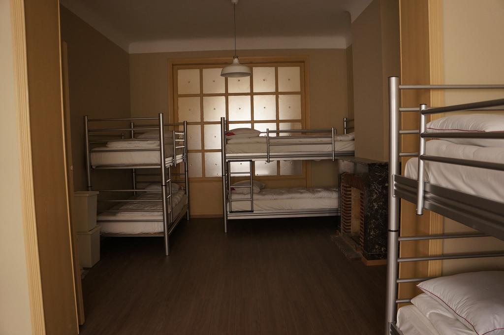 Es Hostel Saint-Gilles Buitenkant foto
