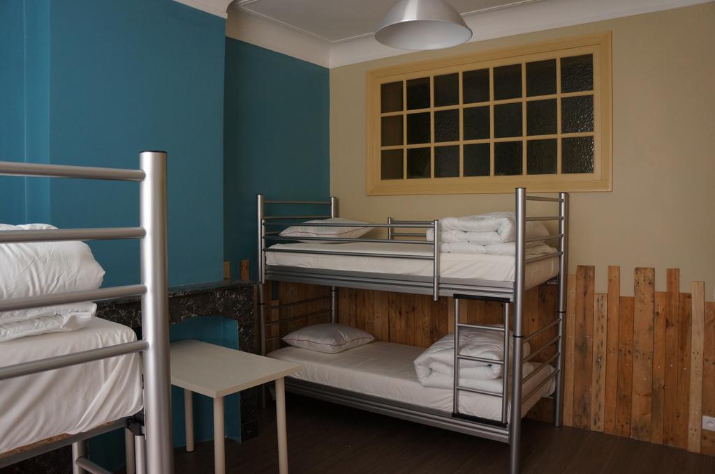 Es Hostel Saint-Gilles Buitenkant foto